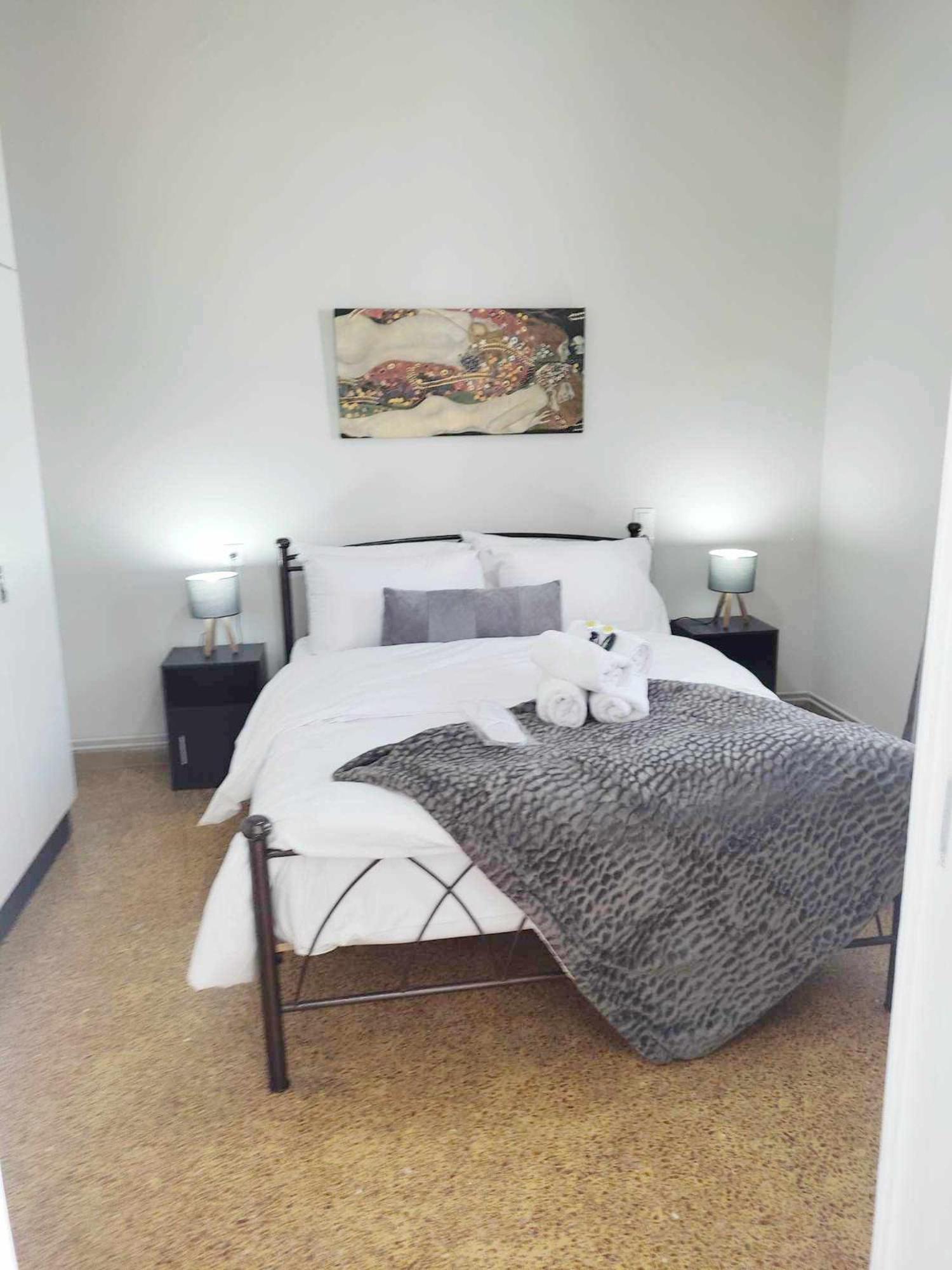 D&G City Centre Home Heraklion  Bagian luar foto