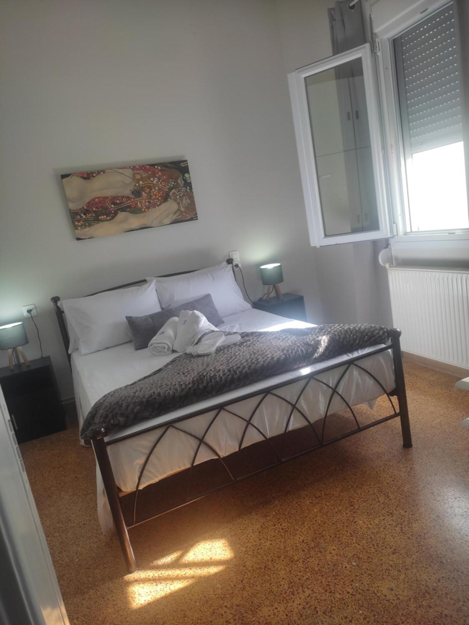 D&G City Centre Home Heraklion  Bagian luar foto