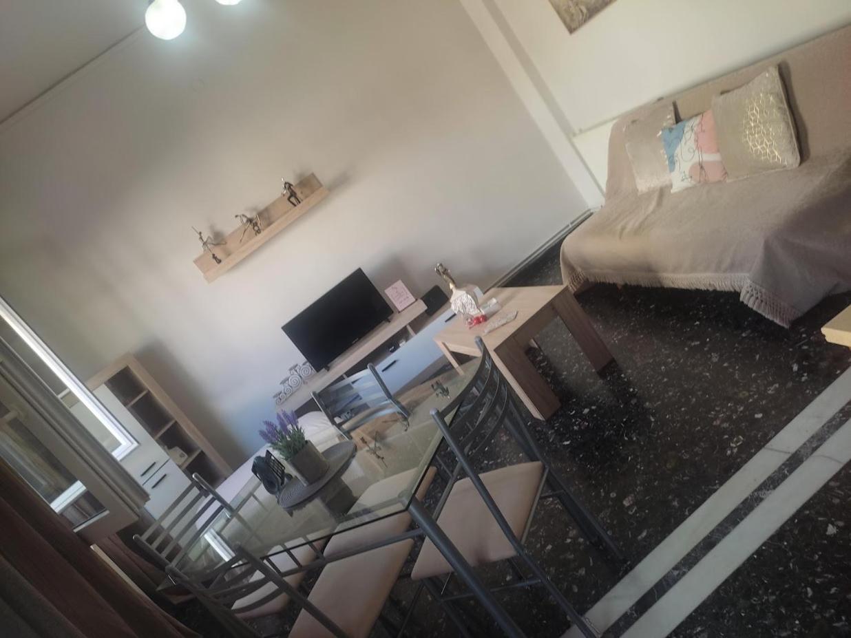 D&G City Centre Home Heraklion  Bagian luar foto