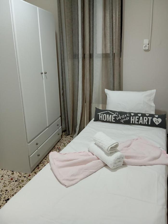 D&G City Centre Home Heraklion  Bagian luar foto
